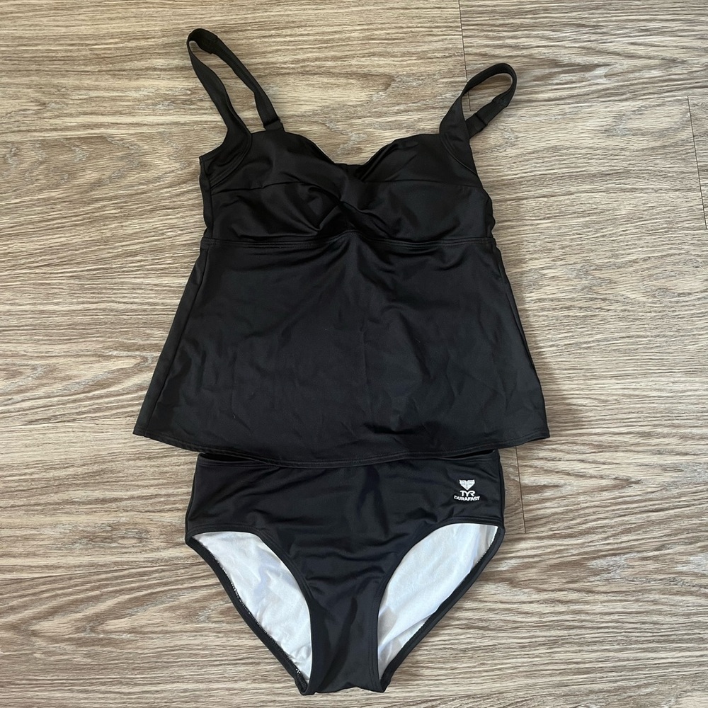TYR Black Tankini Swimsuit Set